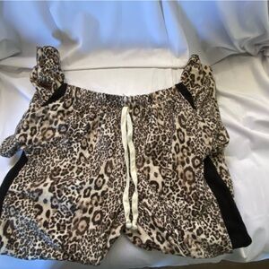 HoneyMe Leopard print joggers size medium